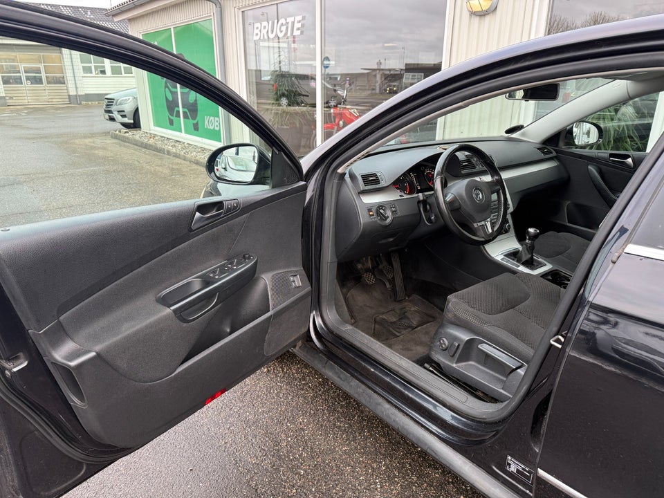 VW Passat 1,6 TDi 105 BlueMotion 4d