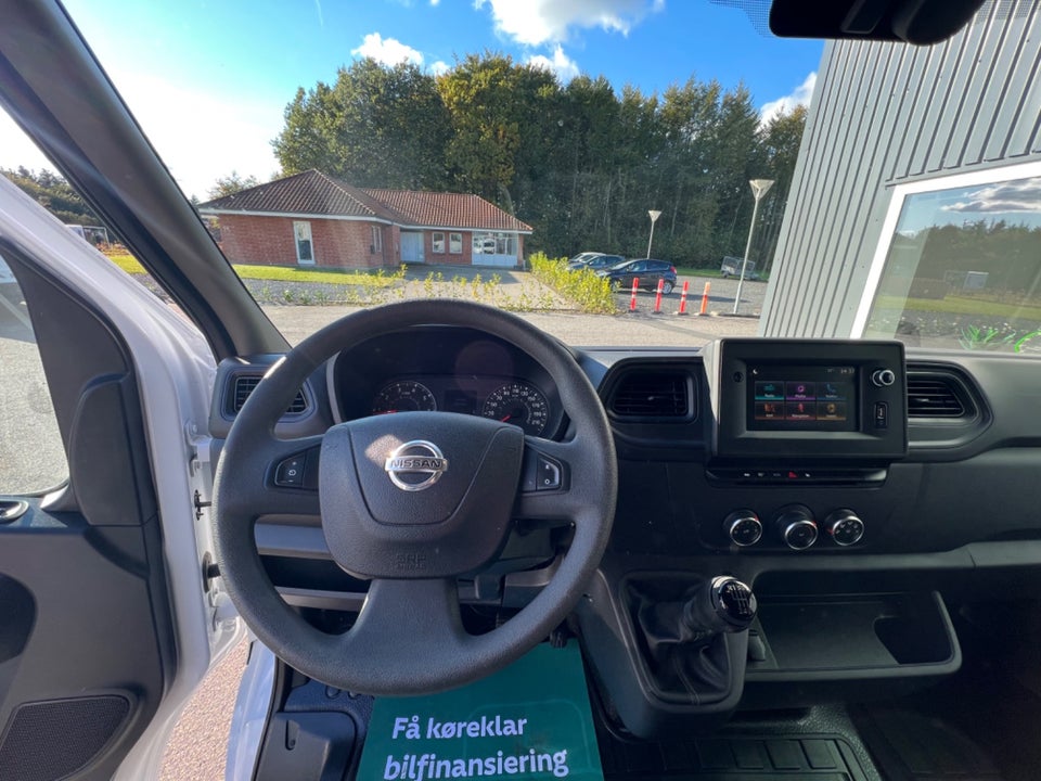 Nissan Interstar 2,3 dCi 165 L4H2 N-Connecta Van RWD