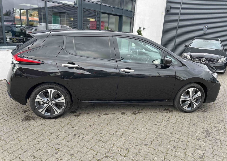 Nissan Leaf 40 N-Connecta 5d