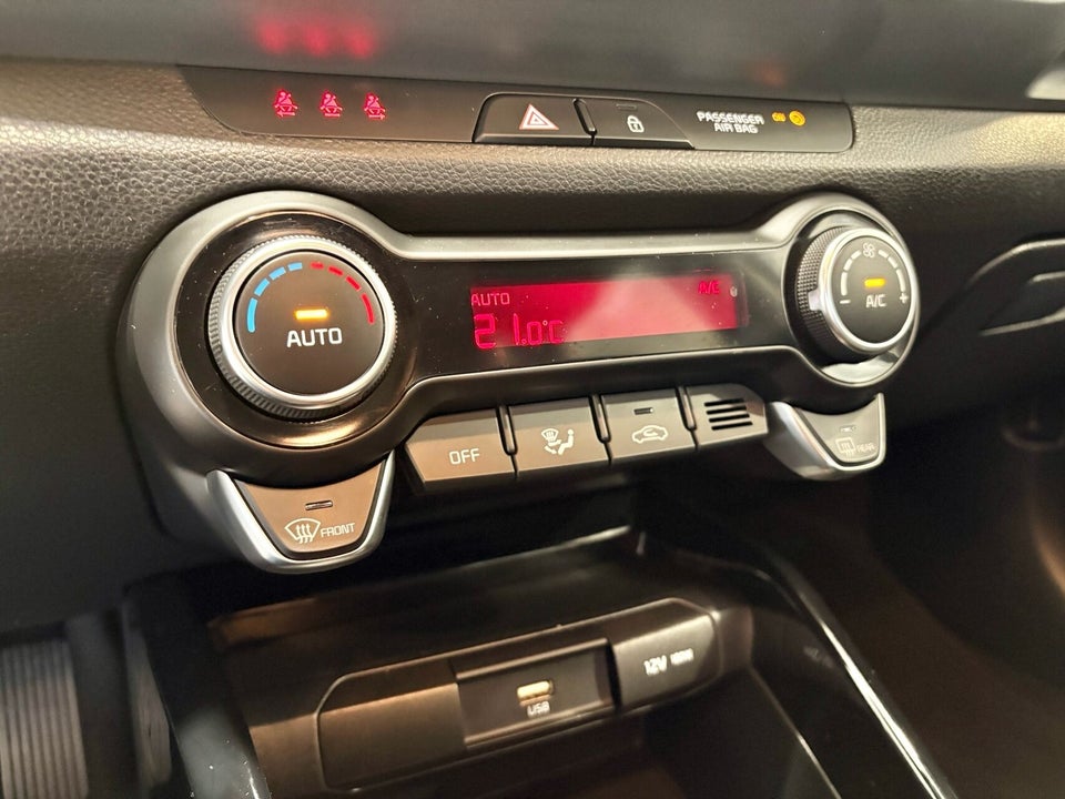 Kia Stonic 1,0 T-GDi Upgrade DCT 5d