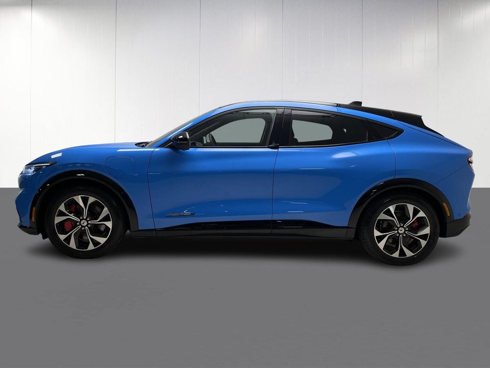 Ford Mustang Mach-E 98 Premium Extended Range AWD 5d