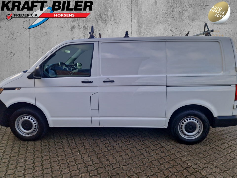 VW Transporter 2,0 TDi 110 Kassevogn kort