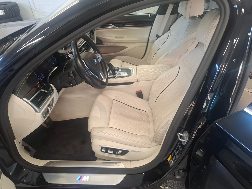 BMW 745Le 3,0 M-Sport xDrive aut. 4d