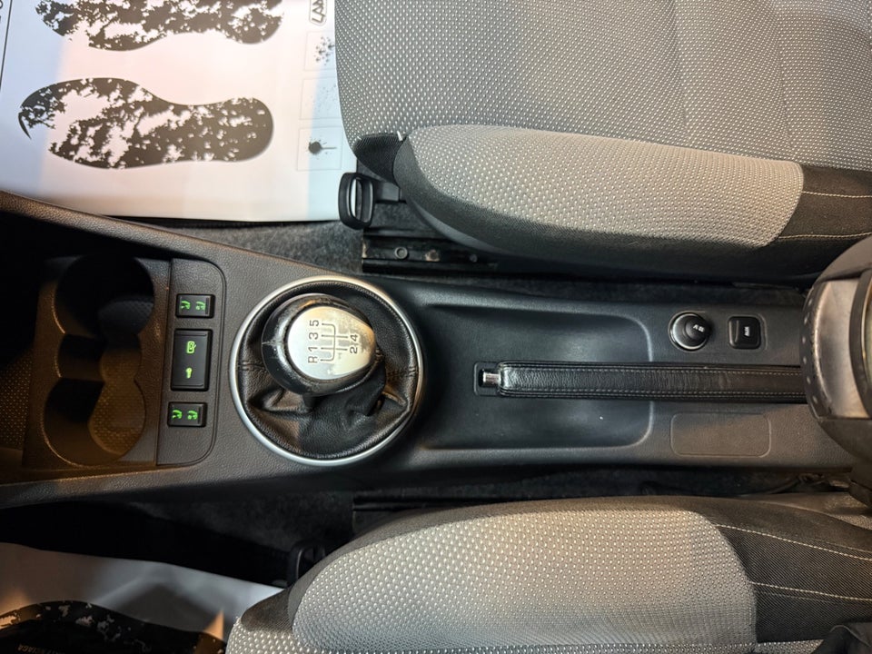 Skoda Fabia 1,6 16V Elegance 5d