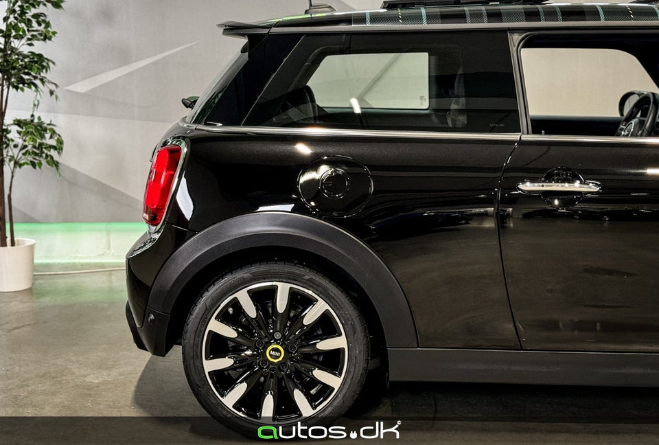 MINI Cooper SE Maximise 3d