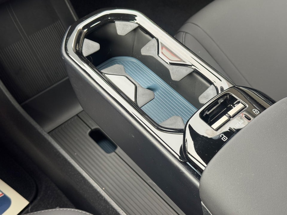 Volvo EX30 Standard Range Plus 5d