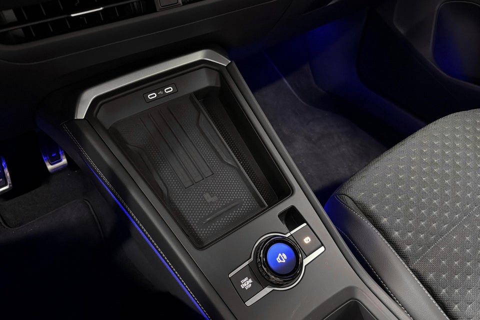VW T-Roc 1,5 eTSi 150 R-line DSG 5d