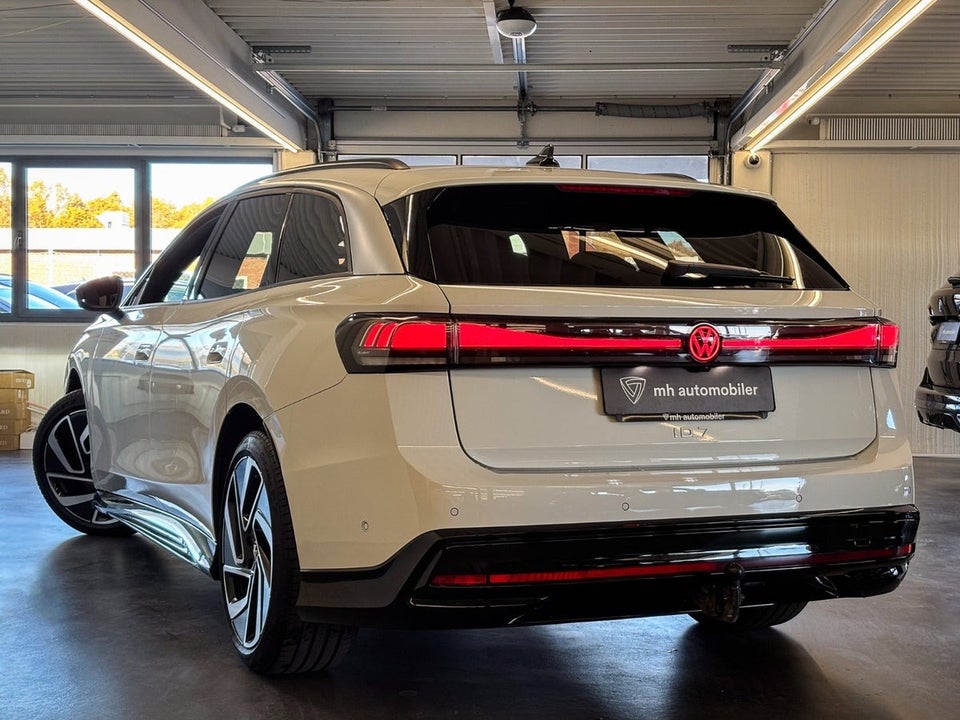 VW ID.7 77 Style Tourer 5d
