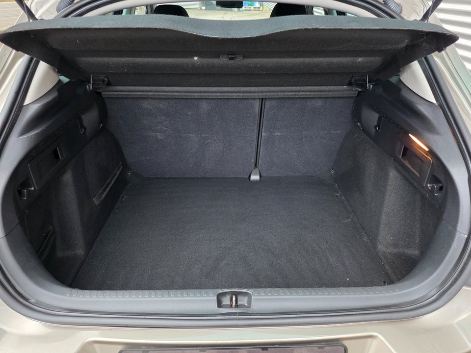 Citroën C4 1,6 BlueHDi 100 Millesime 5d