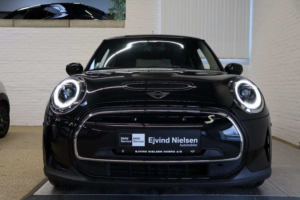 MINI Cooper SE Edition Premium Plus 3d