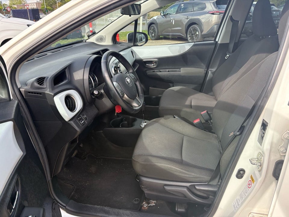 Toyota Yaris 1,5 Hybrid H3 Touch CVT 5d