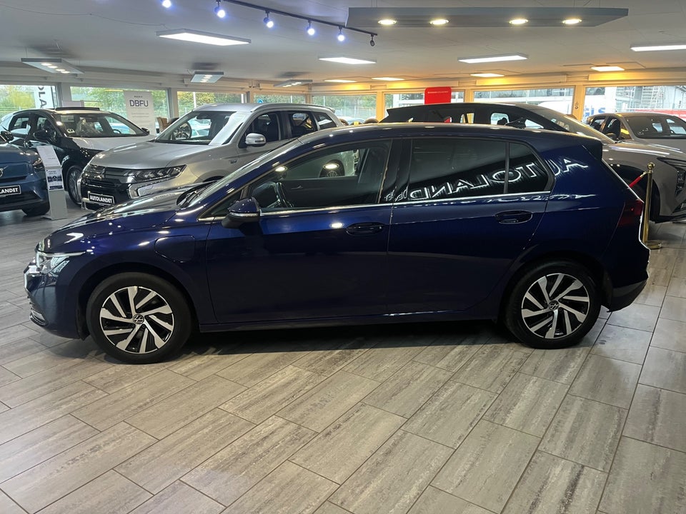 VW Golf VIII 1,4 eHybrid DSG 5d