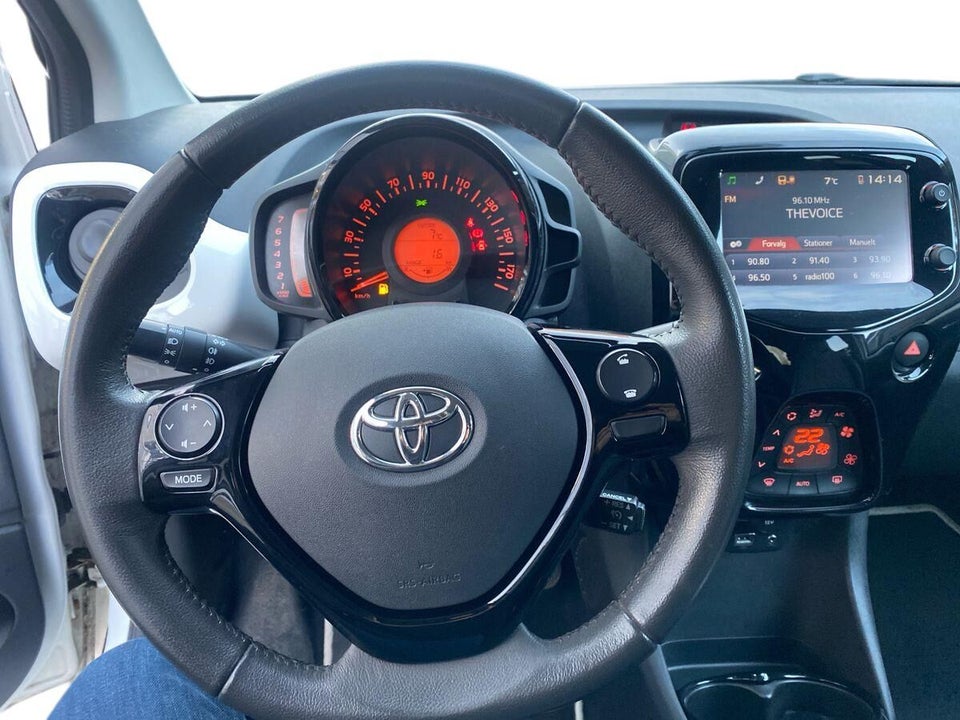 Toyota Aygo 1,0 VVT-i x-wave 5d