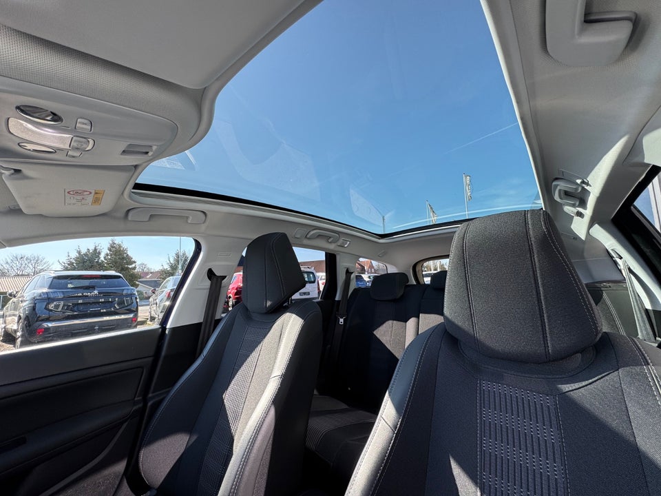 Peugeot 308 1,5 BlueHDi 130 Allure Sky SW 5d