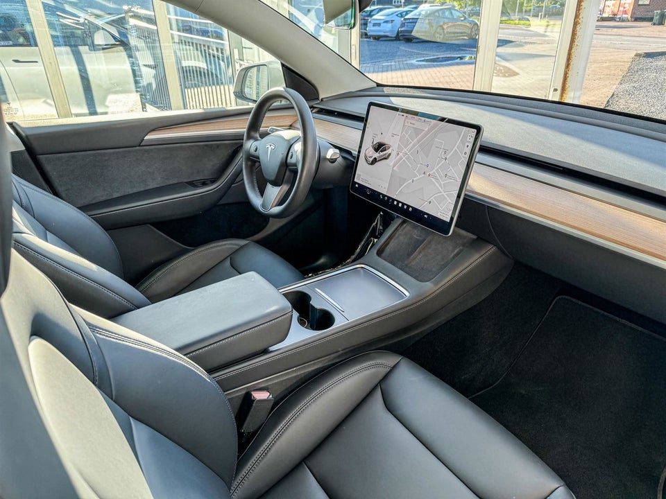 Tesla Model Y Performance AWD 5d