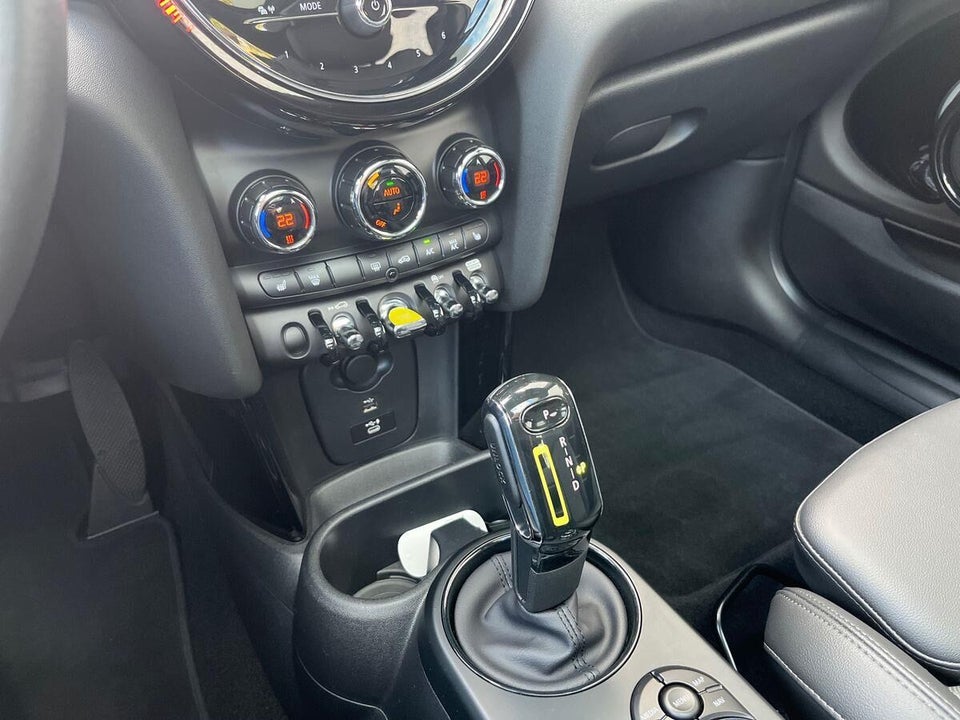 MINI Cooper SE Camden Edition 3d