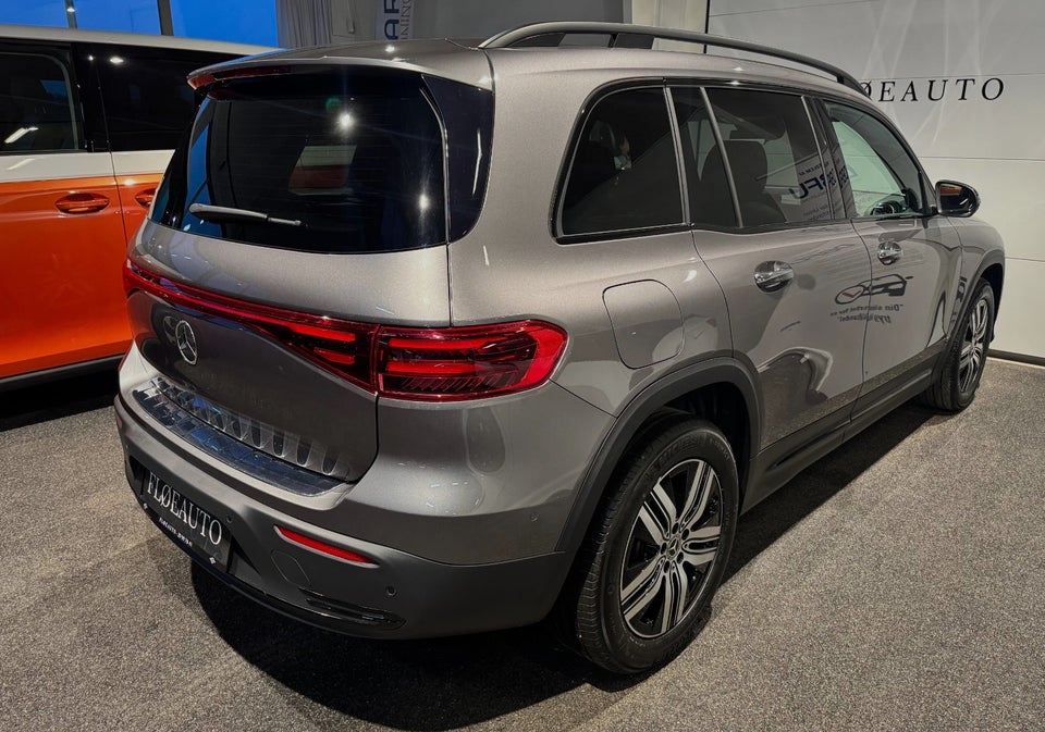 Mercedes EQB300 Progressive 4Matic 7prs 5d