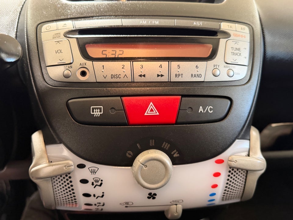 Toyota Aygo 1,0 VVT-i T1 5d