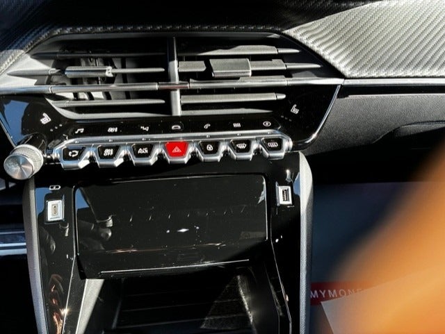 Peugeot e-208 50 GT 5d