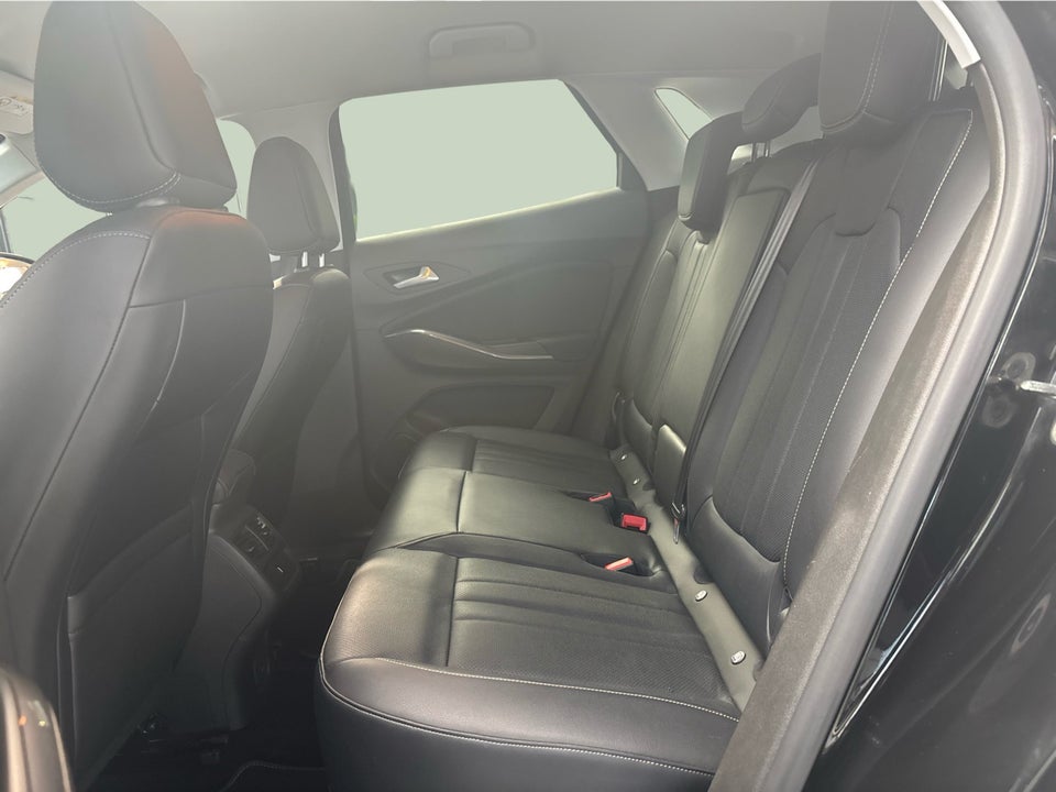Opel Grandland X 1,6 Hybrid Exclusive aut. 5d