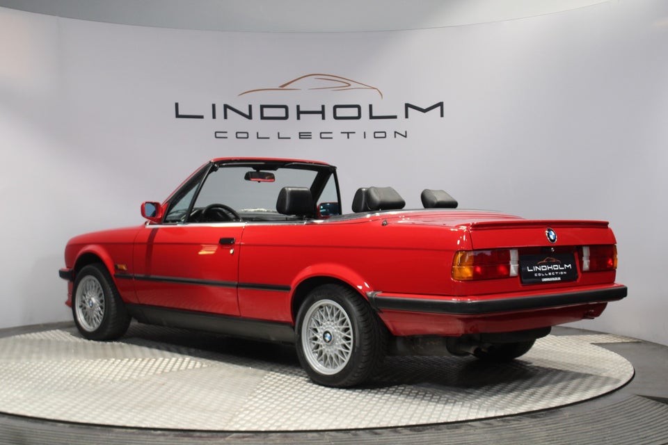 BMW 320i 2,0 Cabriolet 2d