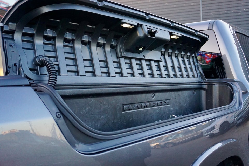 Dodge RAM 1500 5,7 eTorque Limited Crew Cab aut. 4d