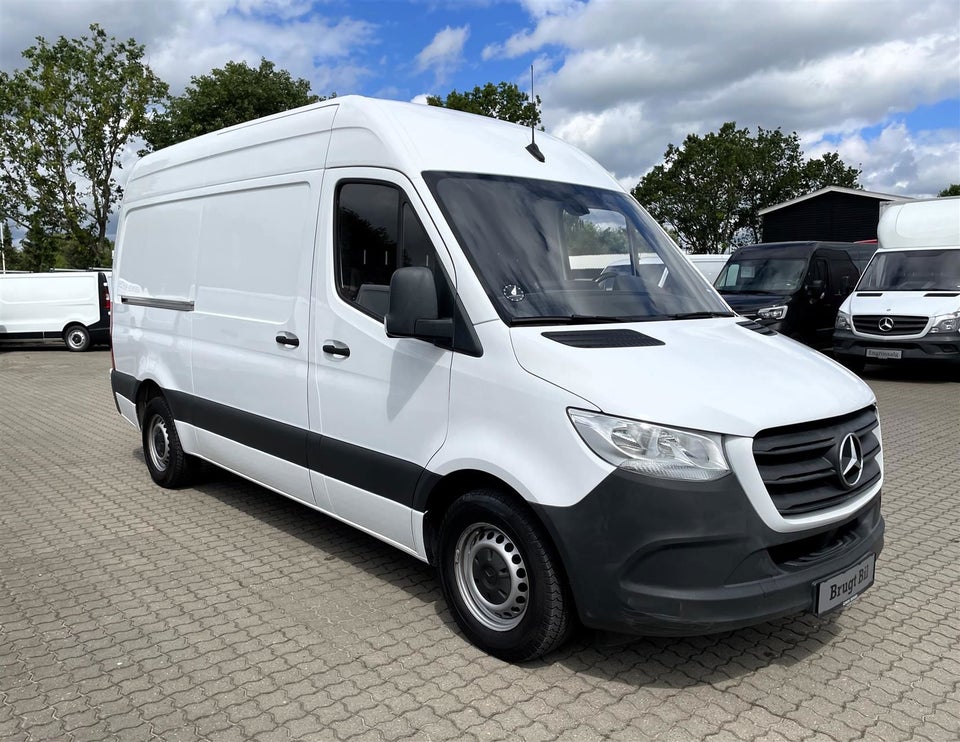 Mercedes Sprinter 314 2,2 CDi A2 H2 Kassevogn aut. RWD