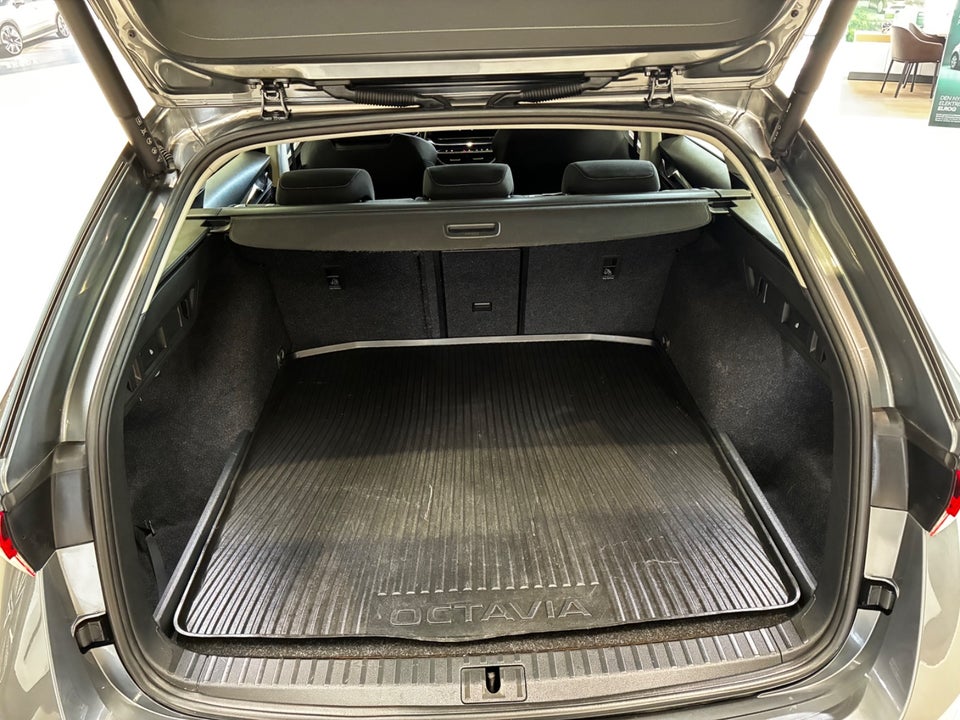 Skoda Octavia 1,4 TSi iV Plus Combi DSG 5d