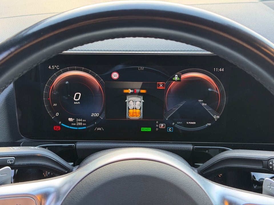 Mercedes EQA300 AMG Line 4Matic 5d