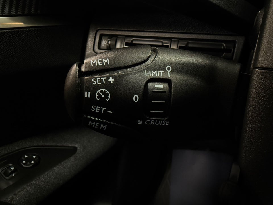 Peugeot 3008 1,2 PureTech 130 Strike 5d