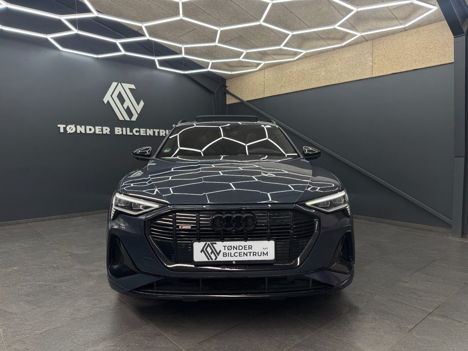Audi e-tron 55 S-line Sportback quattro 5d