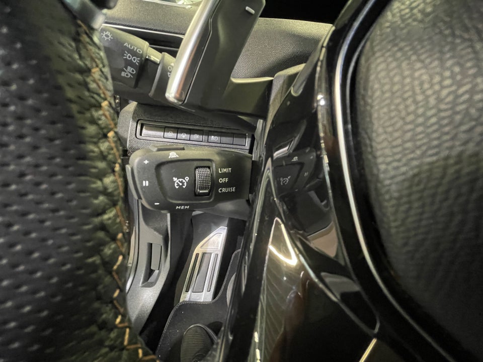 Peugeot 3008 1,6 Hybrid First GT EAT8 5d