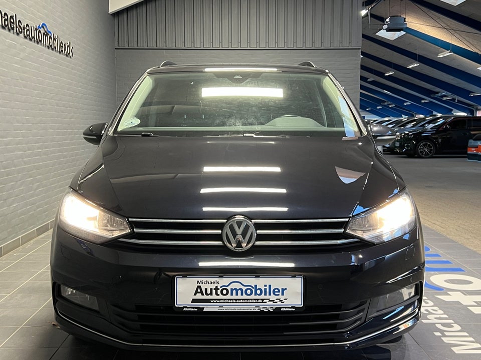 VW Touran 1,6 TDi 115 IQ.Drive DSG 7prs 5d