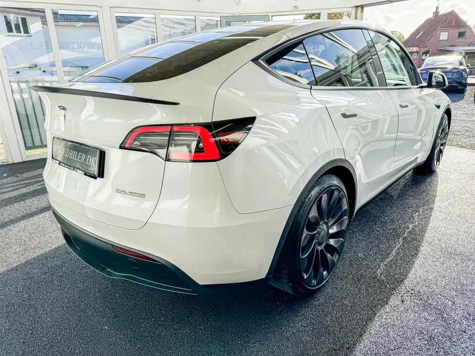 Tesla Model Y Performance AWD 5d