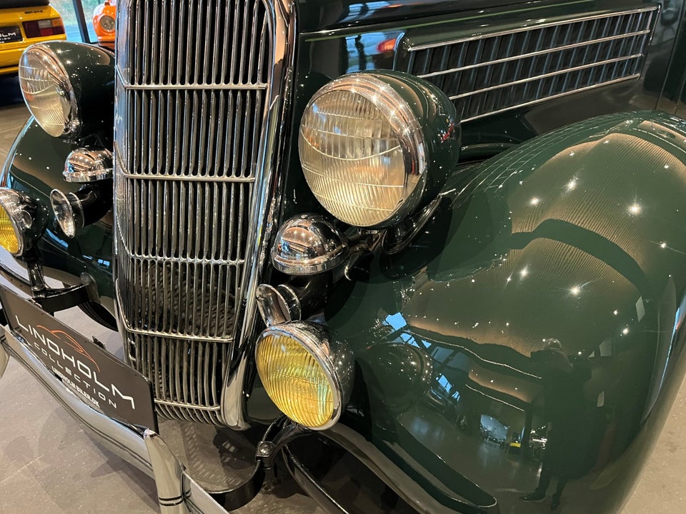 Ford V8 3,6 Cabriolet 2d