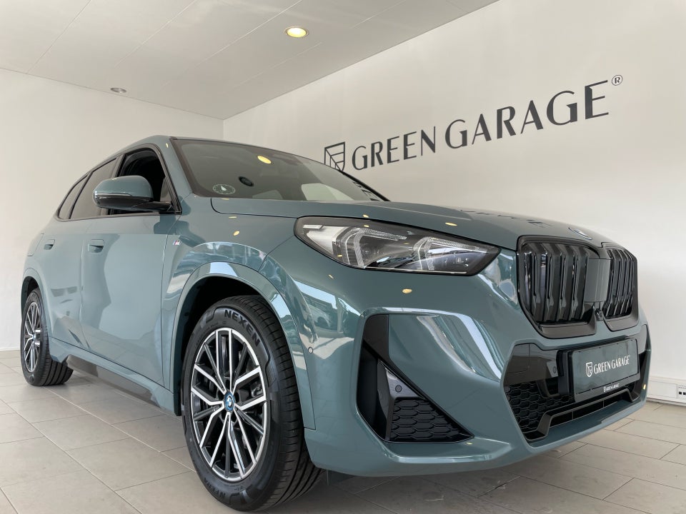 BMW iX1 xDrive30 M-Sport 5d