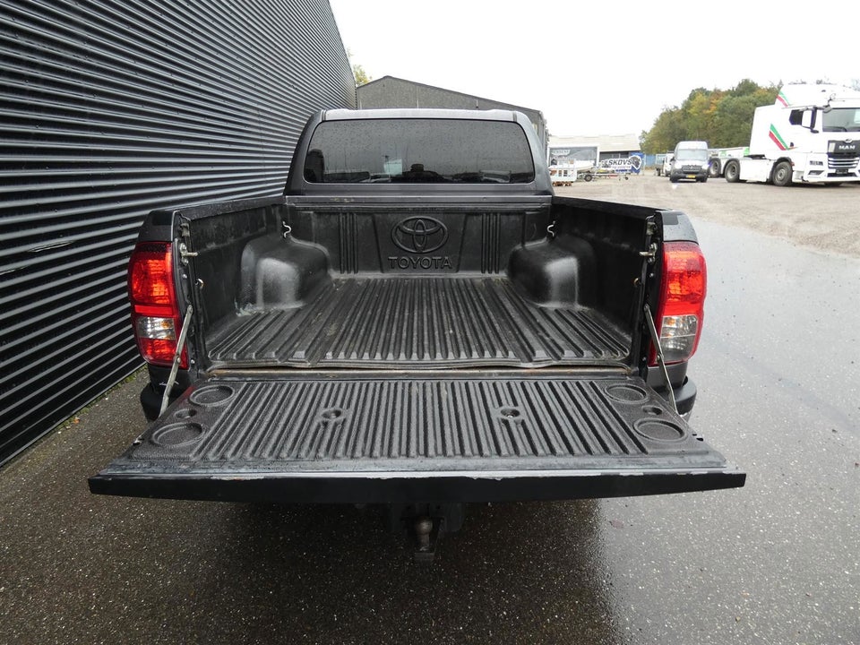 Toyota HiLux 2,4 D-4D 150 T4 Db.Kab aut. 4x4 4d