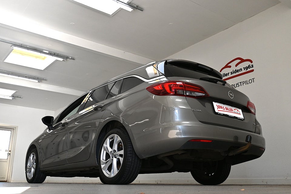 Opel Astra 1,6 CDTi 136 Dynamic Sports Tourer 5d