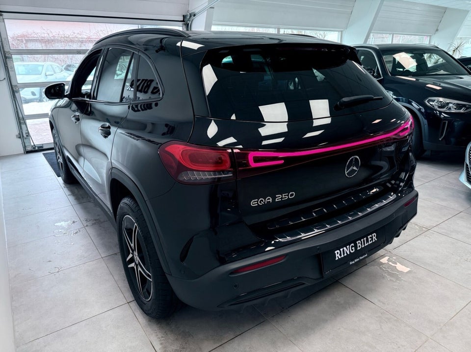 Mercedes EQA250 AMG Line 5d