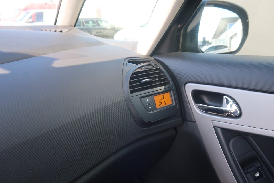Citroën Grand C4 Picasso 1,6 e-HDi 112 Business E6G 7prs 5d