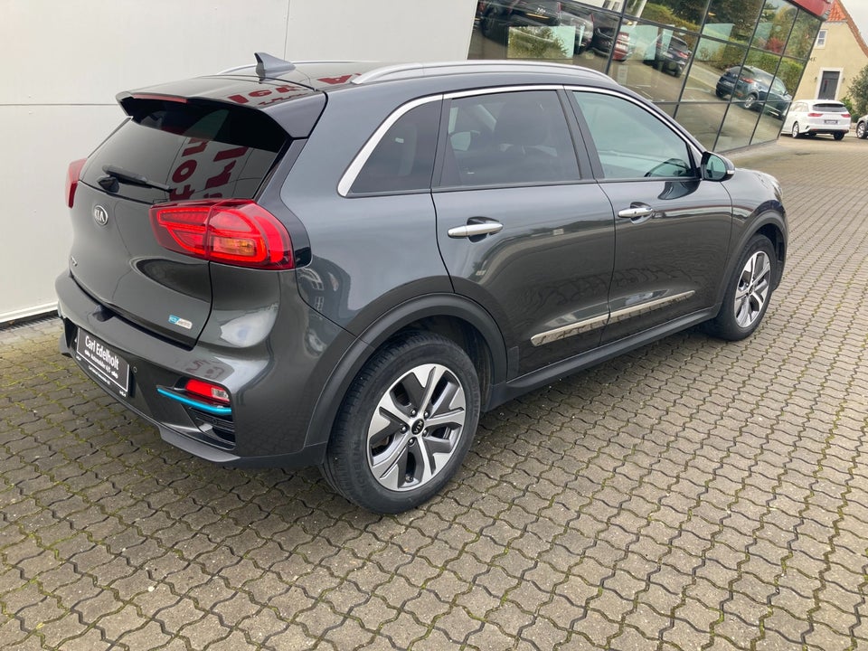 Kia e-Niro 64 Advance 5d