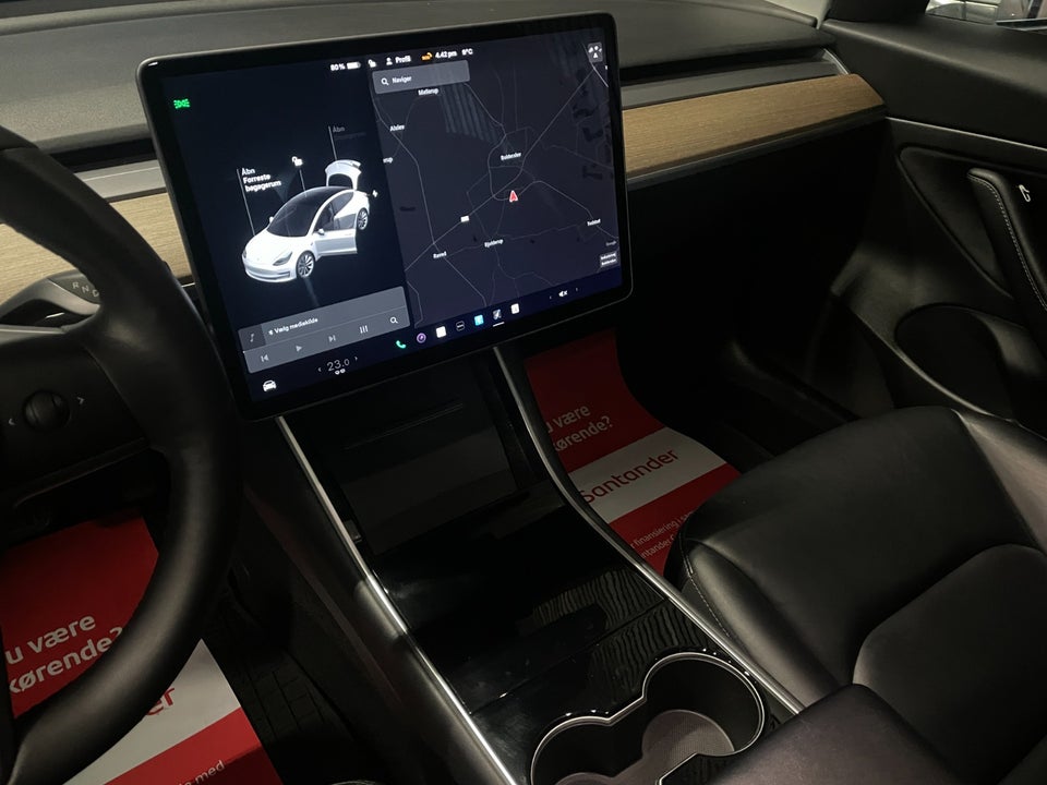 Tesla Model 3 Standard Range+ RWD 4d