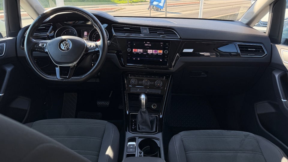 VW Touran 2,0 TDi 190 Highline DSG 5d