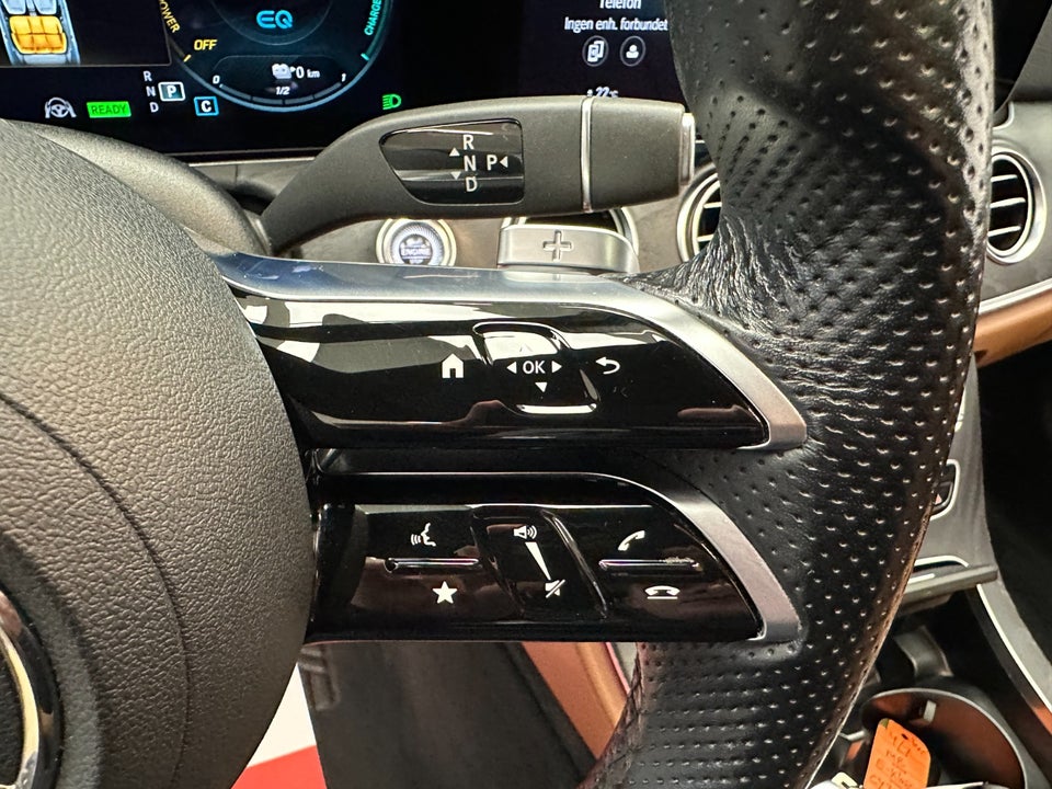 Mercedes E300 de 2,0 AMG Line stc. aut. 5d