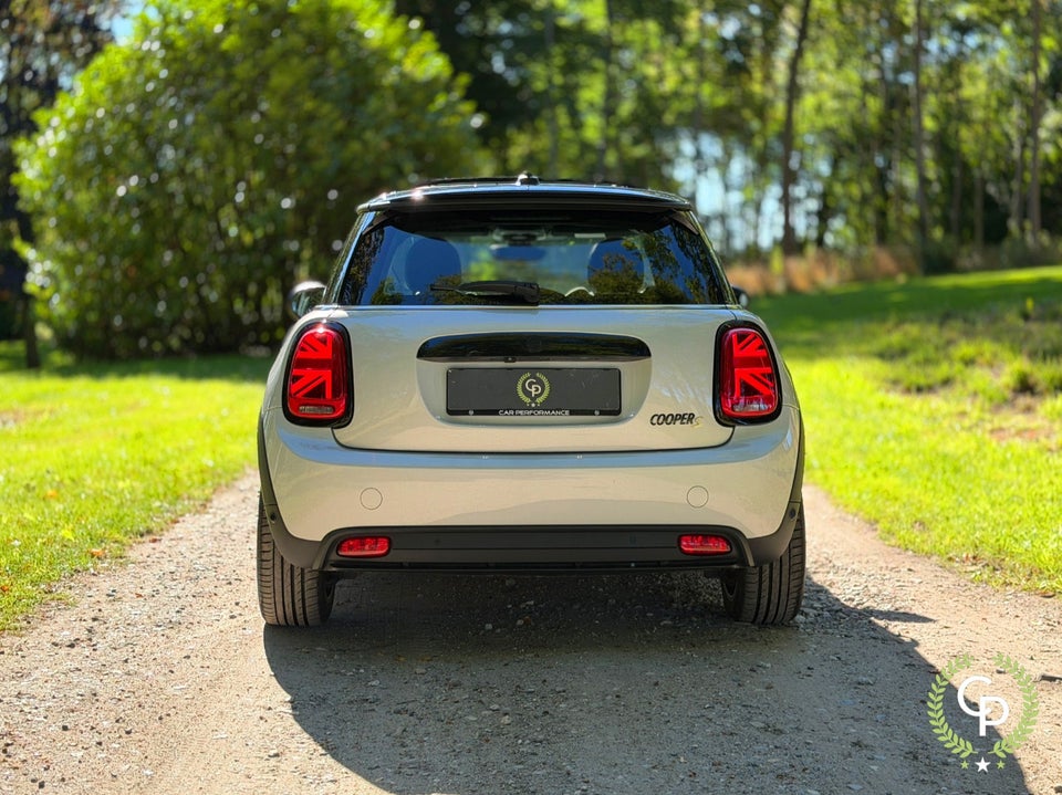 MINI Cooper SE Maximise 3d