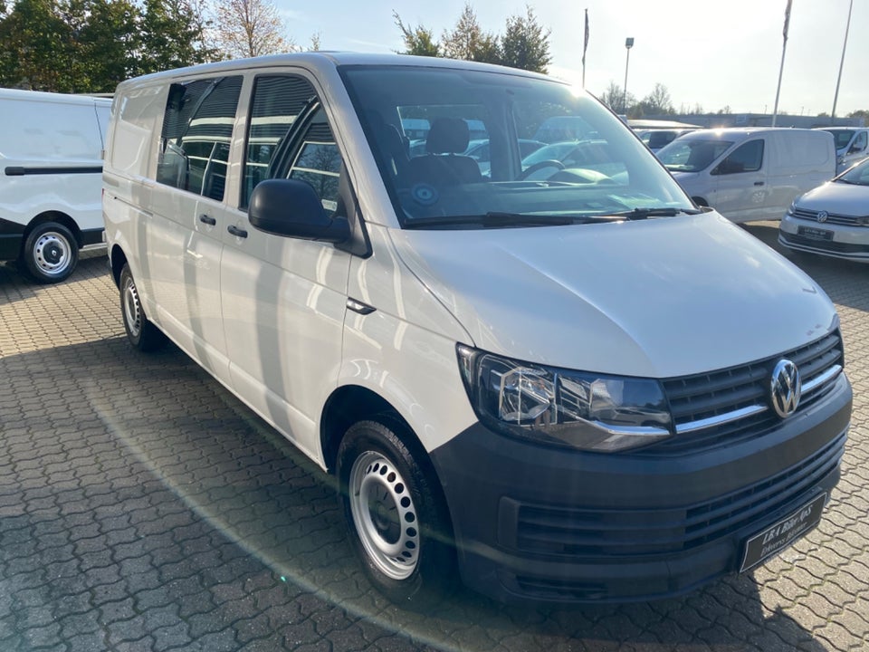 VW Transporter 2,0 TDi 102 Mandskabsvogn 5d