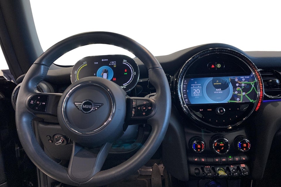 MINI Cooper SE Classic Trim 3d