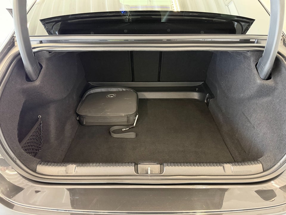 Mercedes EQE350 AMG Line 4Matic 4d