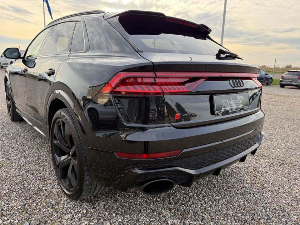 Audi RS Q8 4,0 TFSi quattro Tiptr. 5d