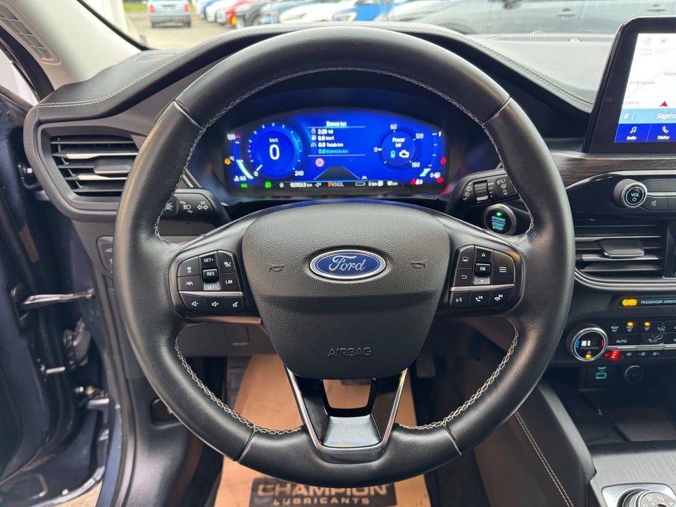 Ford Kuga 2,5 PHEV Vignale CVT 5d